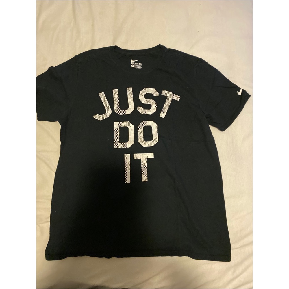 Nike Shirt - (L) Black